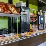 Отель Frejus 2*