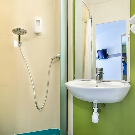 Otel Frejus 2*