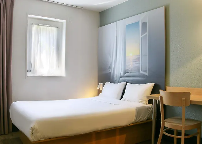 Frejus فندق روكبرون-سور-أرجينس