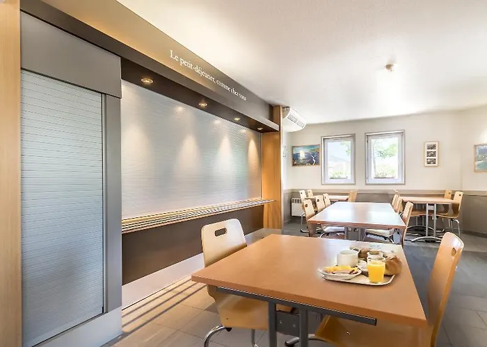 Frejus فندق روكبرون-سور-أرجينس