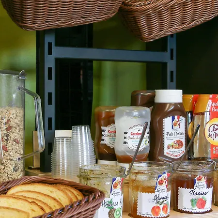 Отель Frejus 2*